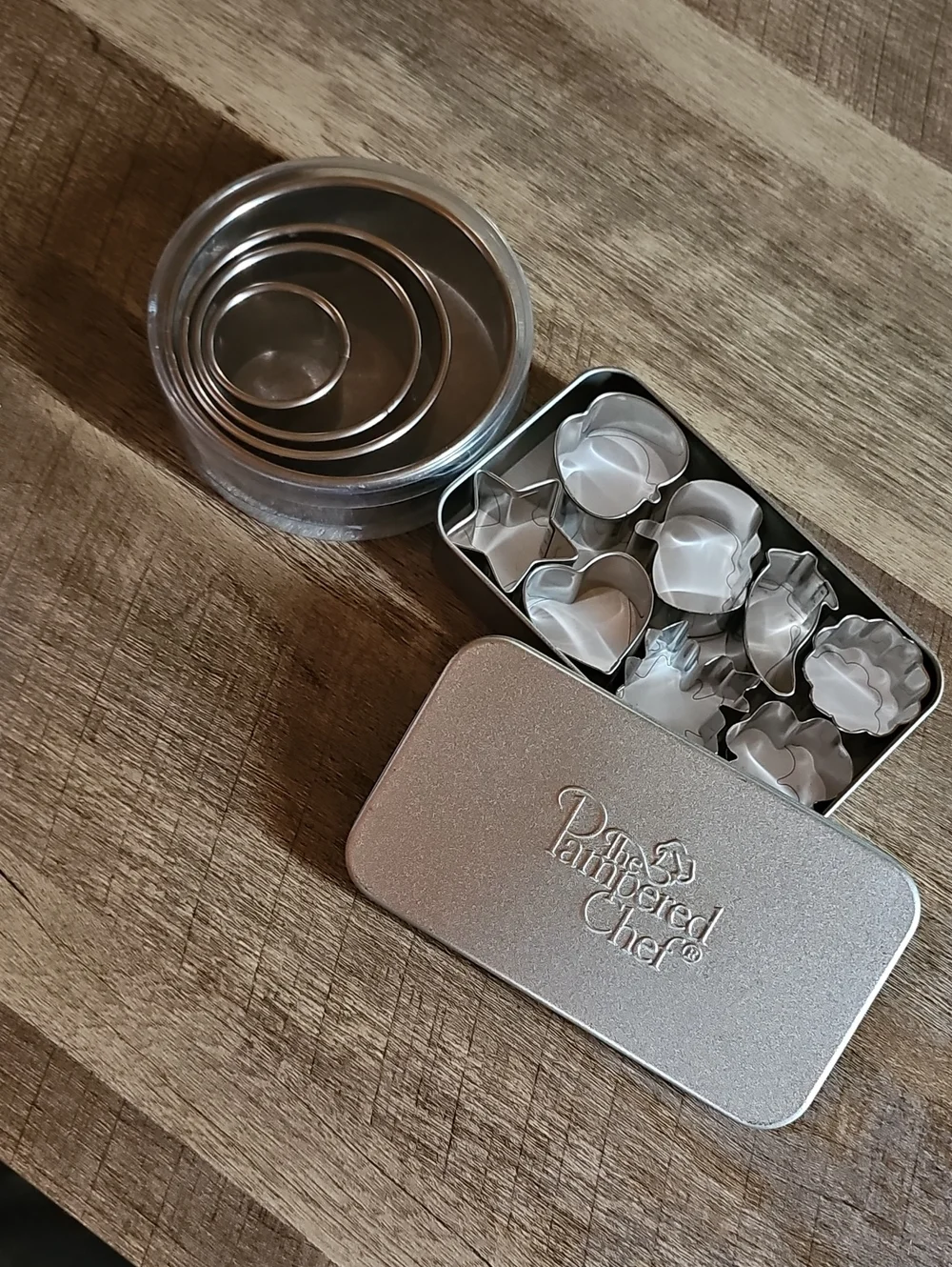 Vintage Pampered Chef Creative Mini Cutters And Chef Biscuit Cutters Retired